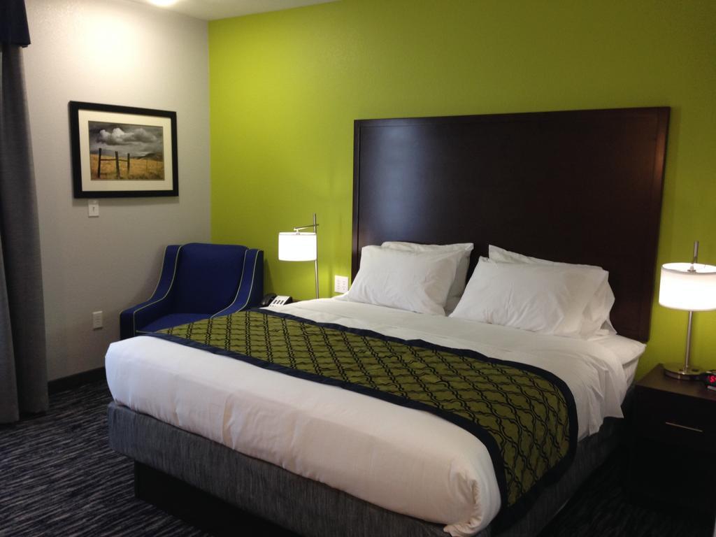 Hawthorn Extended By Wyndham Midland
